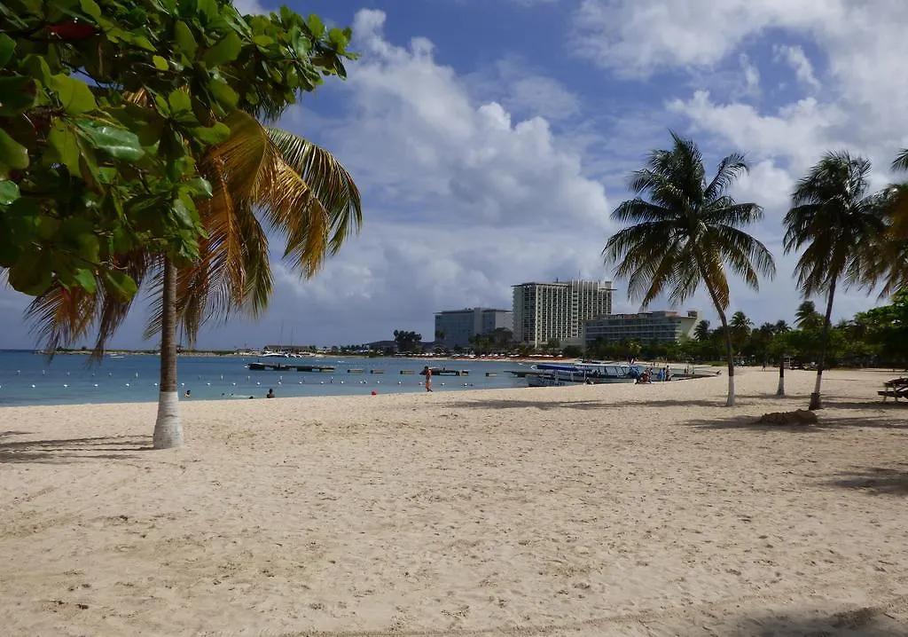 Hotel Beach Studio 9 Ocho Rios